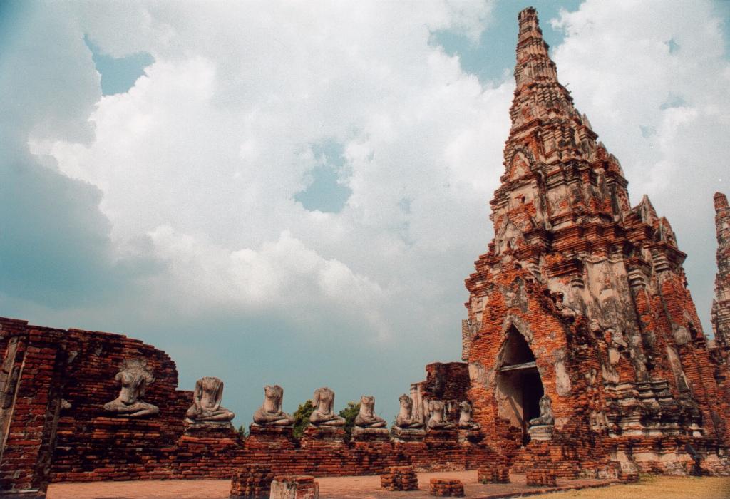 Ayutthaya Wat Chaiwattharanam